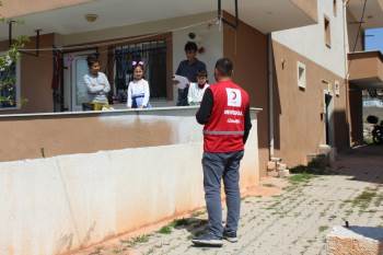 Kızılay Çocukları Unutmadı
