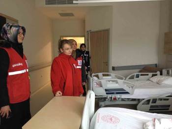 Kızılay’Dan Depremzedelere Destek
