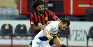 Kızıma küfür ediyorlar