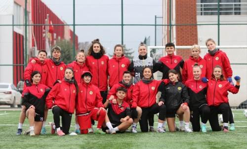 Kızlarda antrenman sürüyor