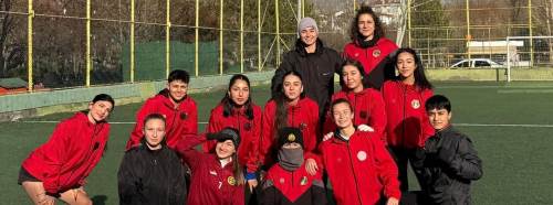 Kızlarda moraller bozuk