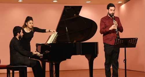 KLARNET VE PİYANO AYNI SAHNEDE