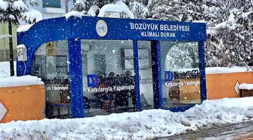 Klimalı otobüs durağı hizmete açıldı