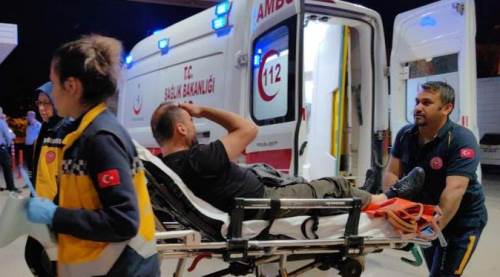 Kocası kendisine küfür edince bıçağı alıp...