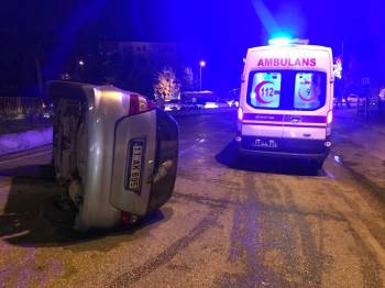 Kontrolden Çıkan Otomobil Devrildi: 2 Yaralı

