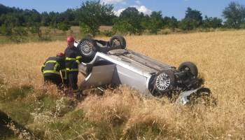 Kontrolden Çıkan Otomobil Takla Attı
