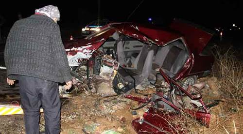 Konyada feci kaza! Otomobil bu hale geldi