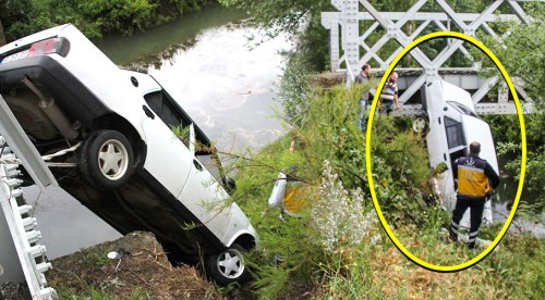 Köprü korkuluklarında asılı kaldı