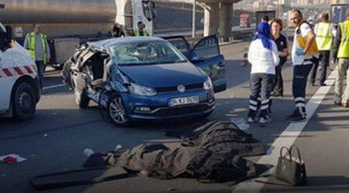 Köprü yolundaki kazada üniversite öğrencisi 2 genç kız öldü