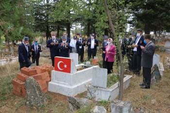 Kore Gazisi Refik Özberber Mezarı Başında Anıldı
