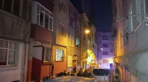 Korkunç cinayet: Bilezikleri için boğazını kestiler!