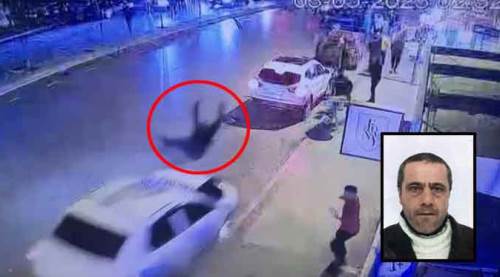 Korkunç cinayet: Kavga ettiği kişileri otomobille böyle ezdi!