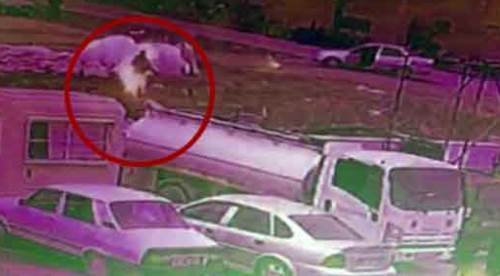 Korkunç görüntüler! Yanma anı kamerada...