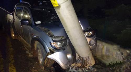 Korkunç kazadan burnu kanamadan kurtuldu