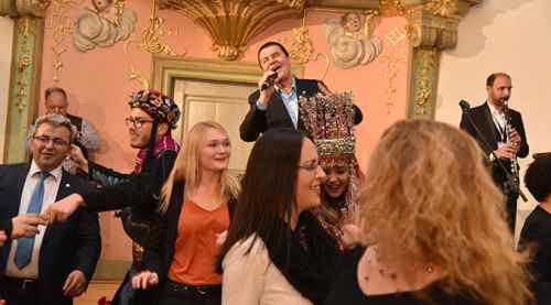 Körler gurbetçileri Stuttgart’ta coşturdu