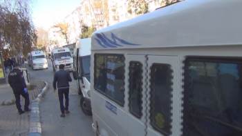 Koronalı Şoför Dolmuş Sürerken Yakalandı
