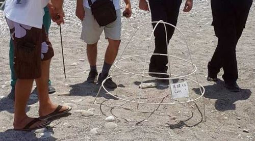 Korumak için bu kafesi kurdular