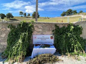 Köy Evlerine Uyuşturucu Baskını
