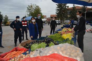 Köy Pazarında Korona Virüs Denetimi
