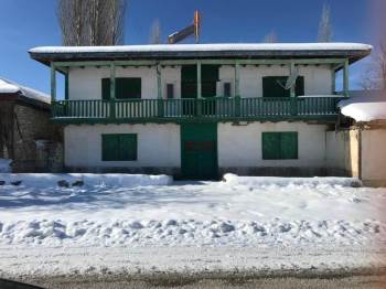 Köydeki 100 Yıllık Eski Evler Dimdik Ayakta
