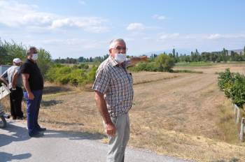 Köylü ‘Yeni Sanayi Sitesi’Ne Karşı Arazilerine Sahip Çıktı
