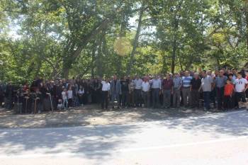 Köylüler ’Piknikçi İstemiyoruz’ Eylemi Yaptı
