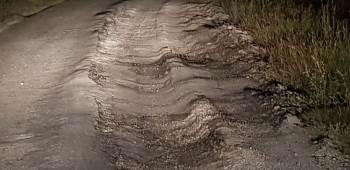 Köylülerin Yolu Kullanan Maden Kamyonlarına Tepkisi
