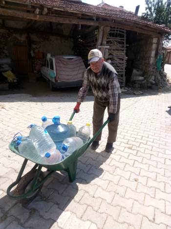 Kozluca Köyünde Su Sıkıntısı
