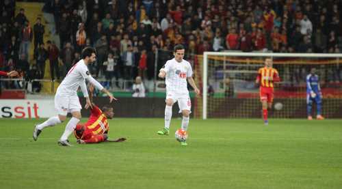 KRİTİK KARŞILAŞMA 0 - 0 BİTTİ