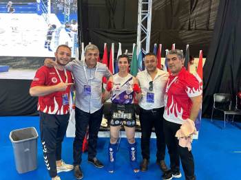 Kübra Kocakuş Yeniden Dünya Şampiyonu Oldu
