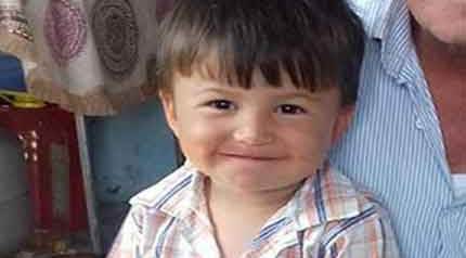 Küçük çocuğun kahreden ölümü