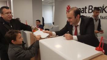 Küçük Mücahit’İn Depremzedelere Desteği Yürekleri Isıttı
