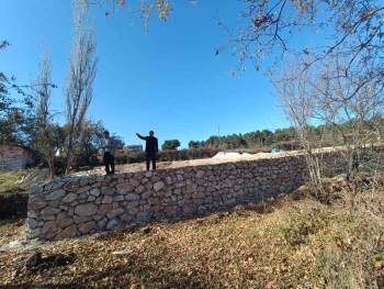 Küçükelmalı Eğitim Kampı Bahçesinde Çocuklara Güvenli Ortam Sağlandı
