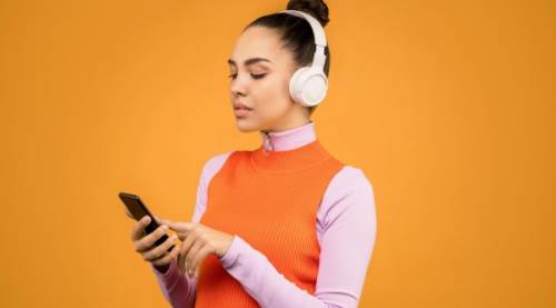 Kulaklık Takılı Kalma Kabusu Son Buluyor: Telefonda Kulaklık Simgesi Gitmiyor Sorununa Kesin Çözümler Rehberi