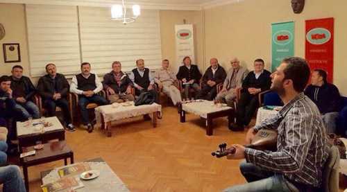 Kültür Derneği'nden Bayrak Türküleri