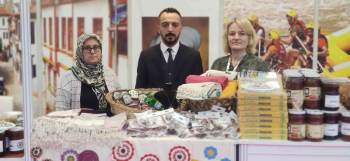 Kültür Ve Turizm Bakanı Mehmet Nuri Ersoy, Bilecik Standına Ziyaret Etti
