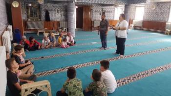 Kur’An Kursu Öğrencilerine Sağlıklı Beslenme Semineri
