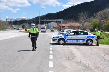 Kurallara Uymayan 61 Araç Trafikten Men Edildi
