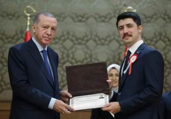 Kursu Birincilikle Bitiren Kaymakam Karaman’In İlk Tercihi Pazaryeri Oldu
