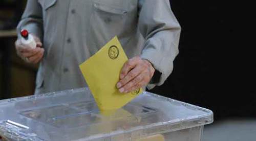 Kurt: AK Parti'de çatlak var