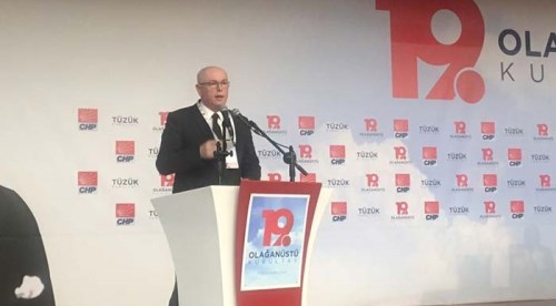 Kurt kurultayda partililere seslendi