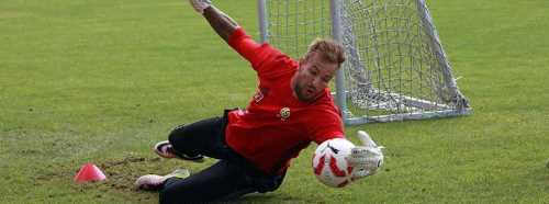 Kurtardığı penaltılarla devleşti