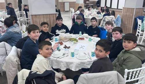 Kurtuluş İhsan Küçükarslan Ortaokulu’nda geleneksel iftar coşkusu