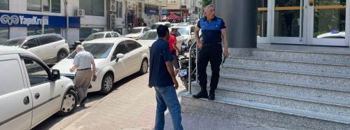 Kurumlardan "Çocuğum hasta" diyerek para topluyordu: Eşinin üzerine kayıtlı 2 araç çıktı!