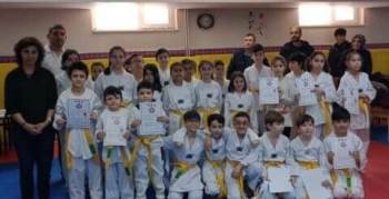 Kuşak Terfi Sınavında Ter Döktüler
