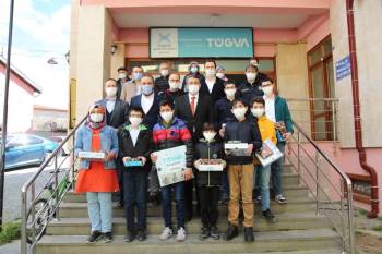 Kütahya ’Kitap Kurdu Yarışması’Nda Birinci Oldu
