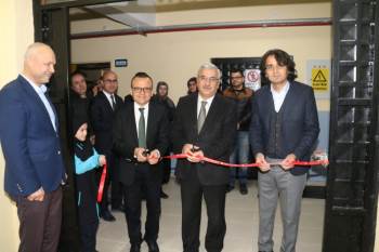 Kütahya Ahterî İmam Hatip Ortaokulu’Nda 4006 Tübitak Bilim Fuarı Sergisi
