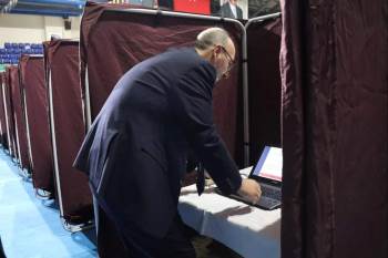 Kütahya Ak Parti’De Teşkilat Temayül Yoklaması
