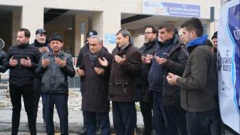 Kütahya Belediyesi’Nden Türkoğlu İlçesine Yardım Tırı
