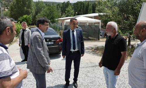 Kütahya Belediyesi'nden ulaşıma soğuk asfalt desteği